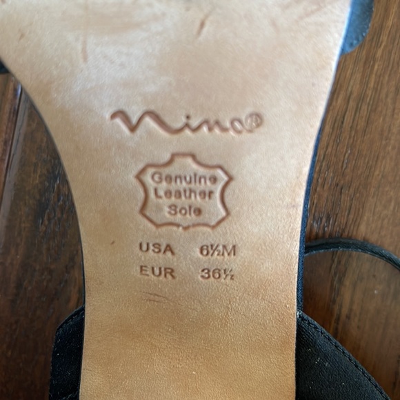 Nina Strapy Silk Sandals with Pink Shoe Bag - Picture 4 of 5